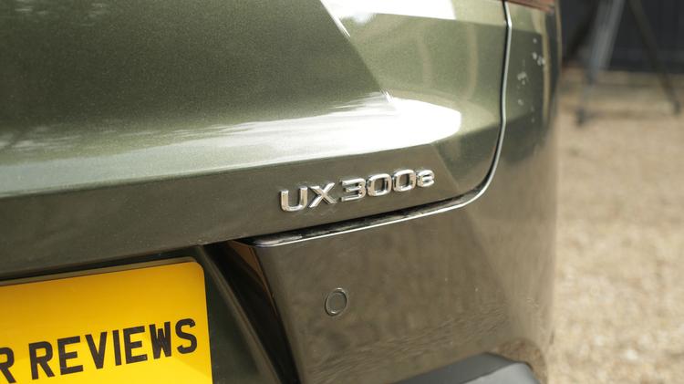 LEXUS UX ELECTRIC HATCHBACK 300e 150kW 72.8 kWh Urban 5dr E-CVT
